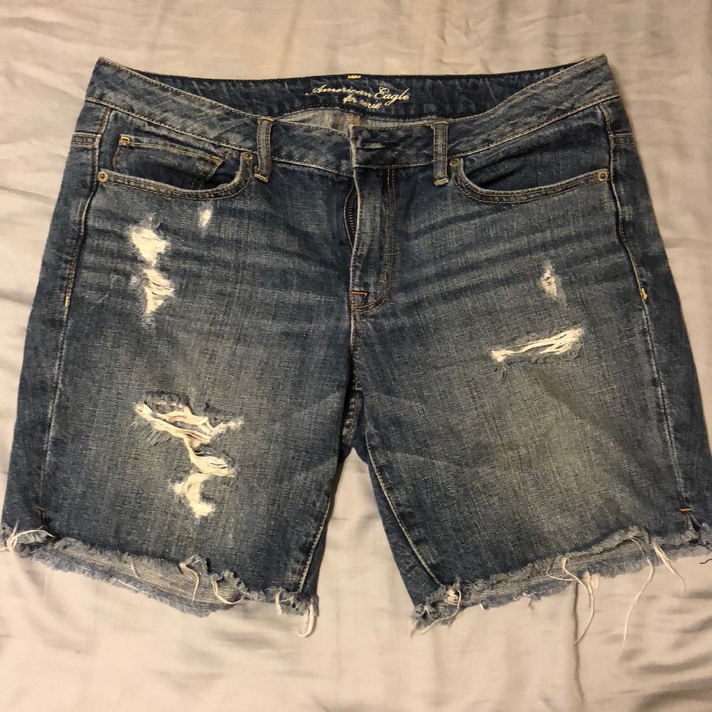 American Eagle Distressed Shorts-Run Big!